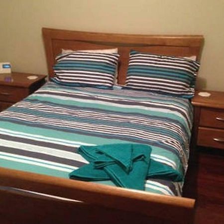 Affordable & Comfortable Apartment On Langley Park เพิร์ท ภายนอก รูปภาพ