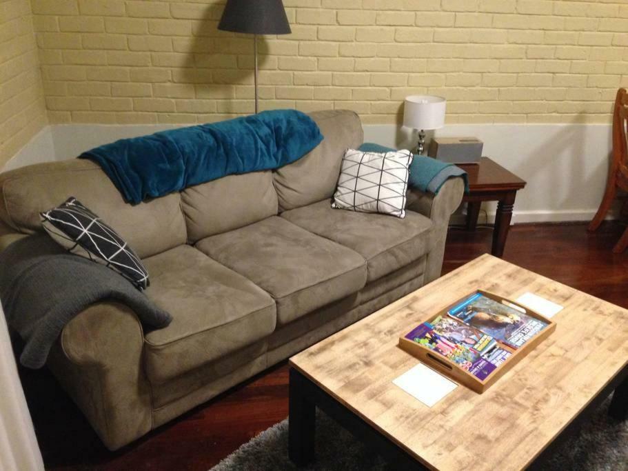 Affordable & Comfortable Apartment On Langley Park เพิร์ท ภายนอก รูปภาพ